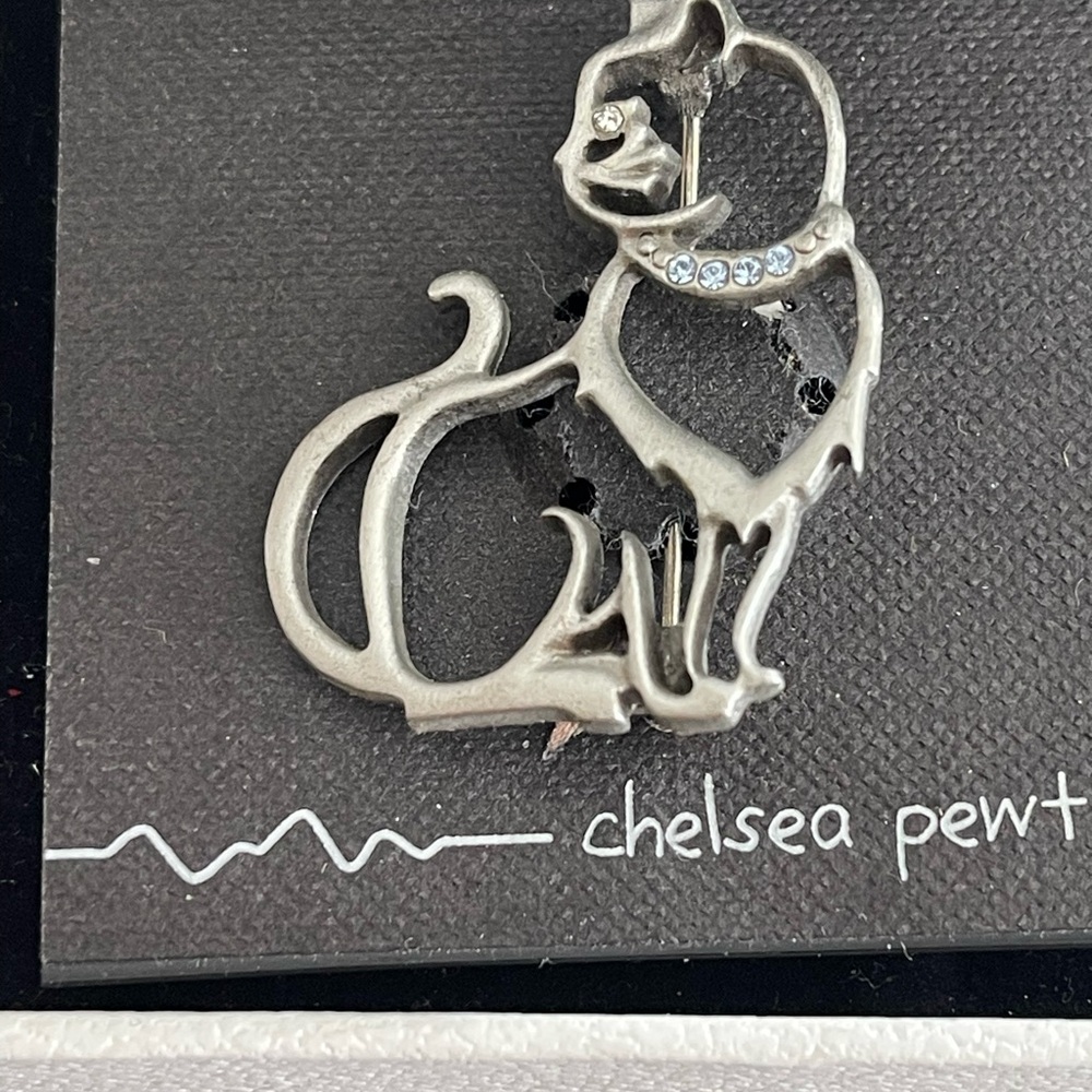 Cat Brooch - pewter